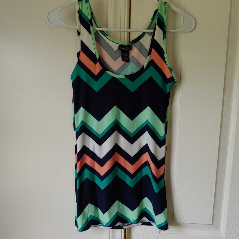 Pattern top